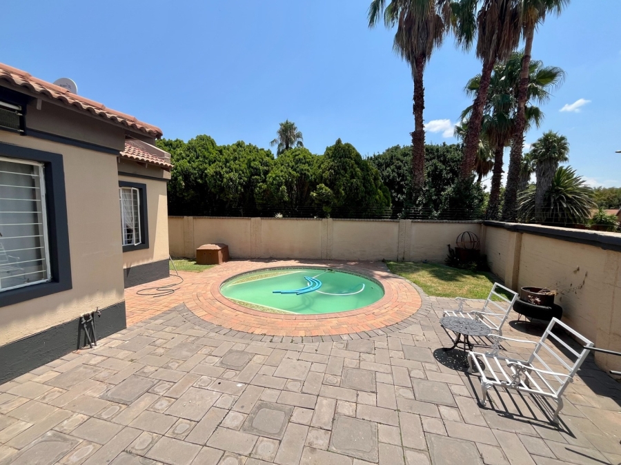 3 Bedroom Property for Sale in Orkney North West